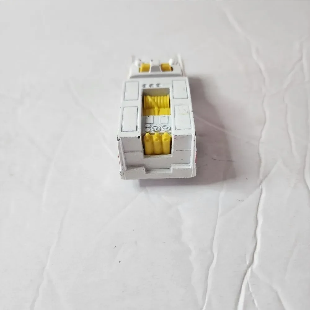 1974 Hot Wheels Unit 7 Emergency Vehicle